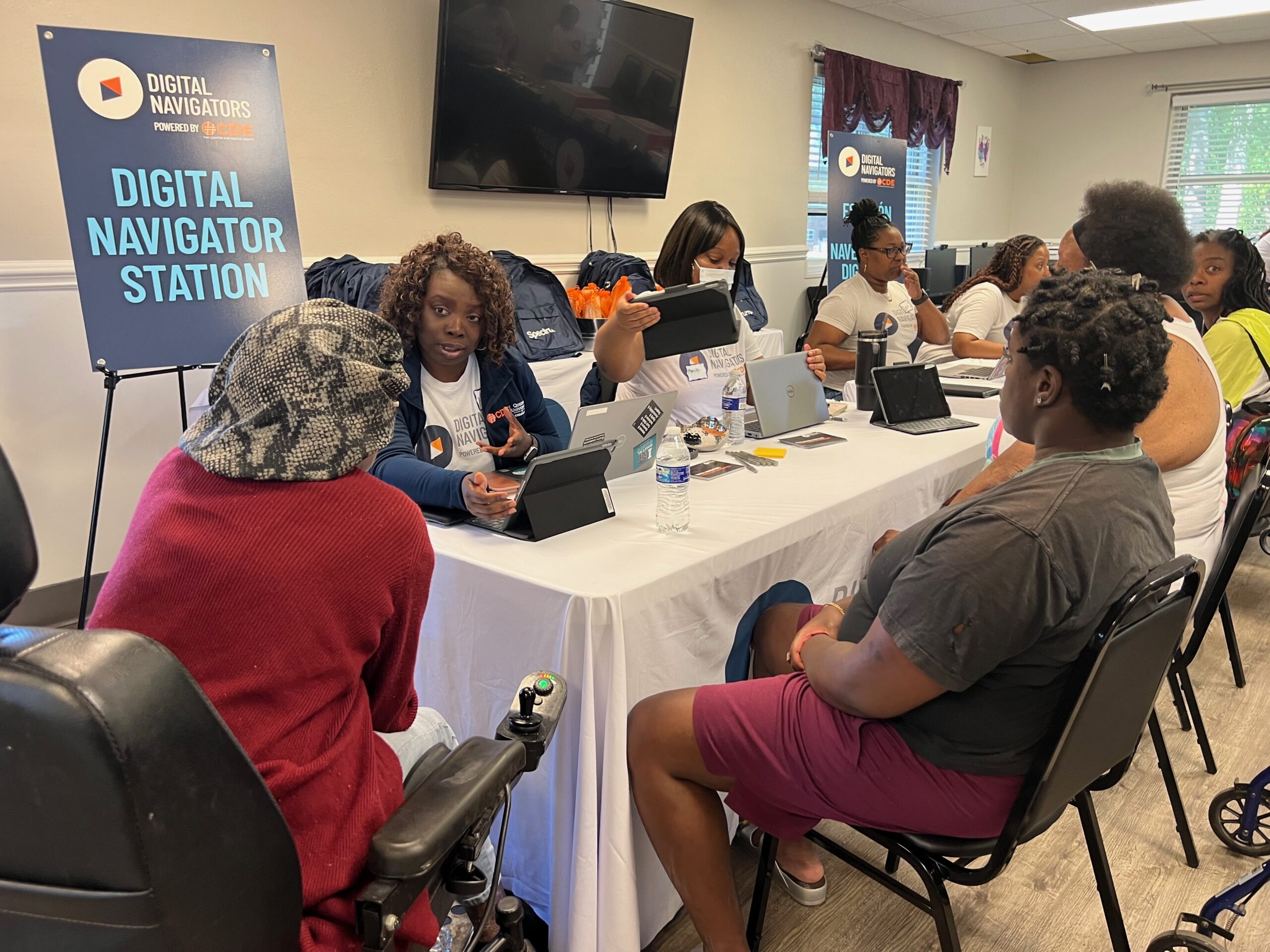 Digital Navigators assisting Charlotte area residents